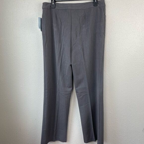 NWT JH Collectibles Pinstripe Eva Slacks Size 10 - Picture 7 of 8
